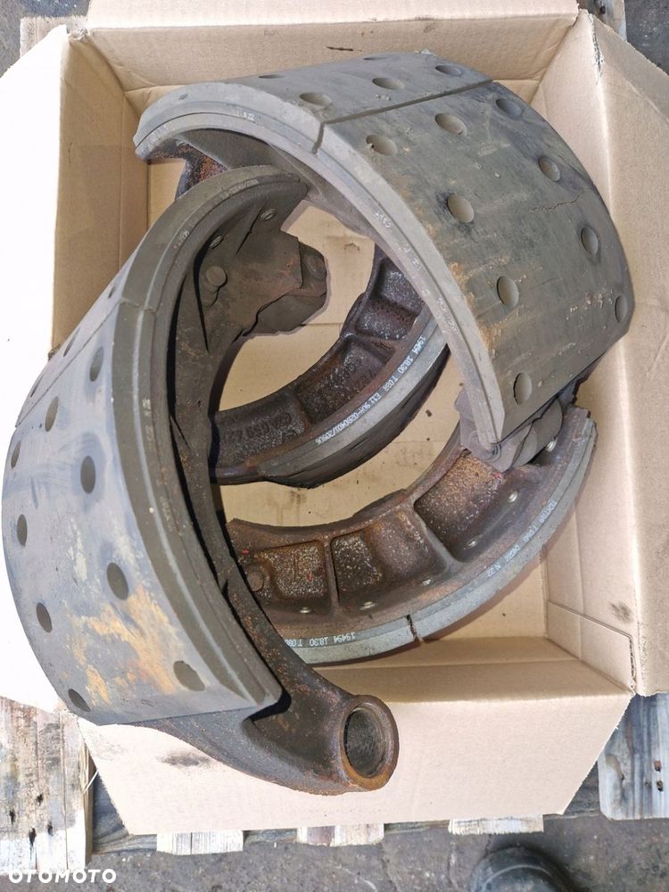 Szczęka Hamulcowa Mercedes Actros Arocs Axor 160mm x 410mm Przód / Tył 8x4