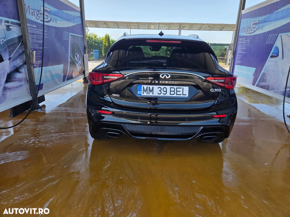 Infiniti Q30 2.2d DCT AWD Luxe Tech - 6