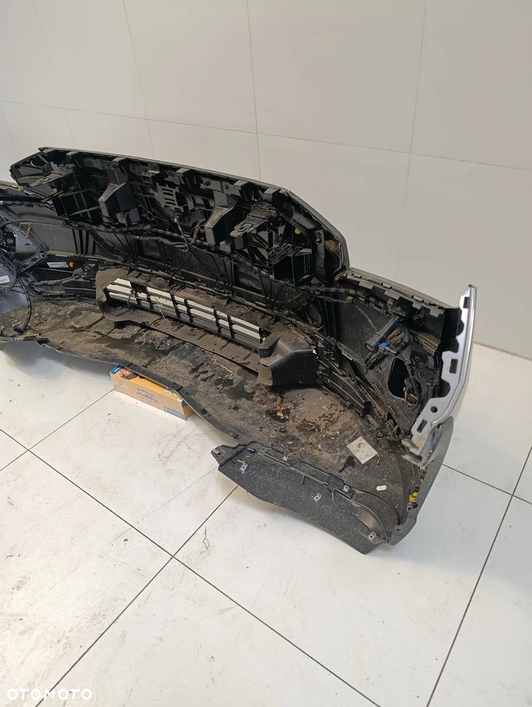 Zderzak przód przedni kompletny 4xpdc Audi Q4 e-tron etron - 7