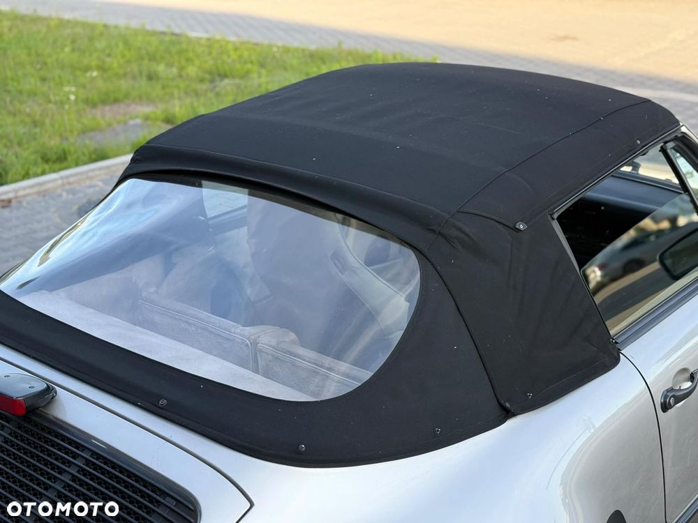 Porsche 911 - 23