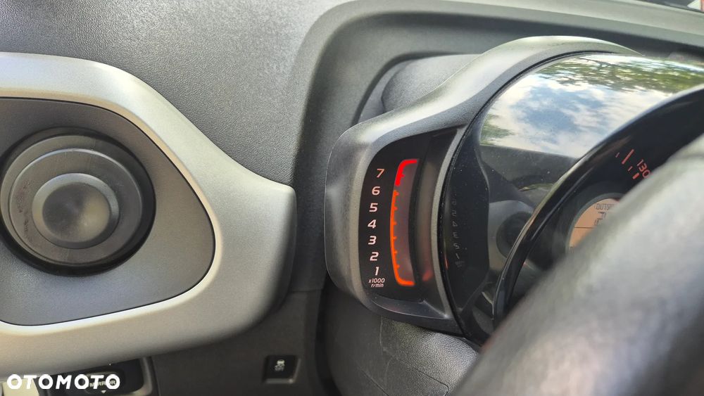 Toyota Aygo x-play - 23