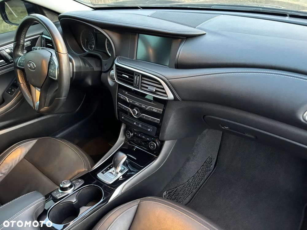 Infiniti QX - 11