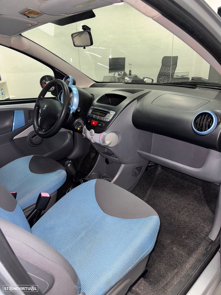 Peugeot 107 1.0 Trendy - 9