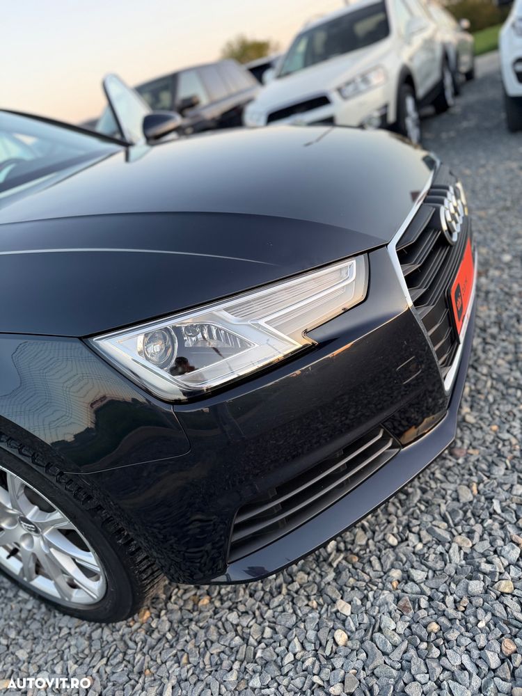 Audi A4 2.0 TDI Design - 12