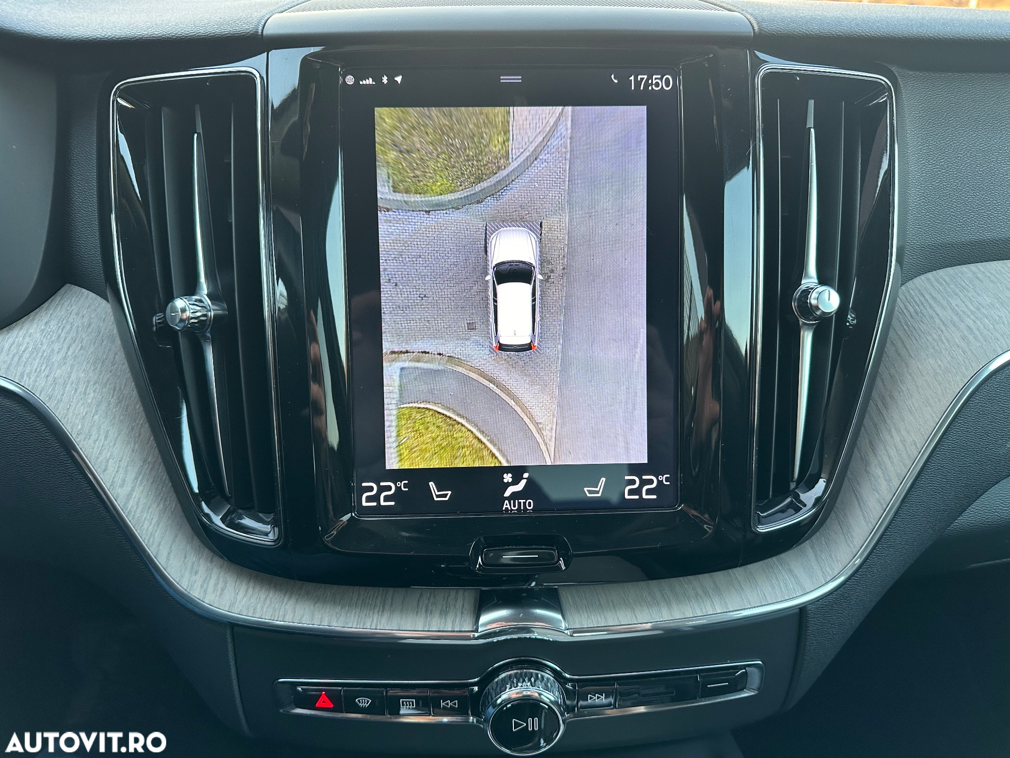 Volvo XC 60 D5 AWD Inscription - 16