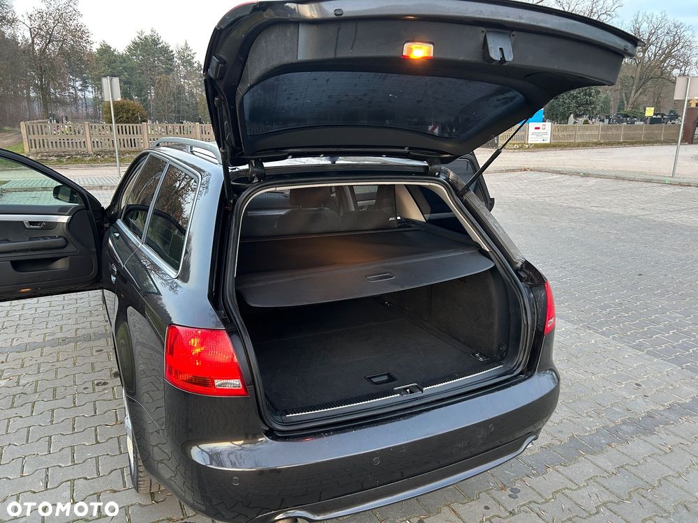 Audi A4 Avant 3.0 TDI quattro - 32