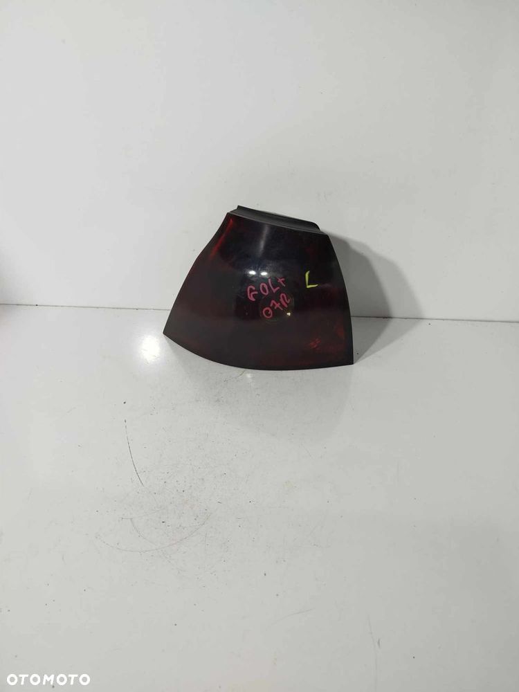 LAMPA LEWA TYLNA VW GOLF V 03-09 1K6945095Q - 1