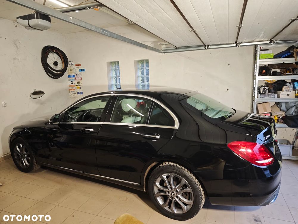 Mercedes-Benz Klasa C 200 4-Matic 9G-TRONIC - 16