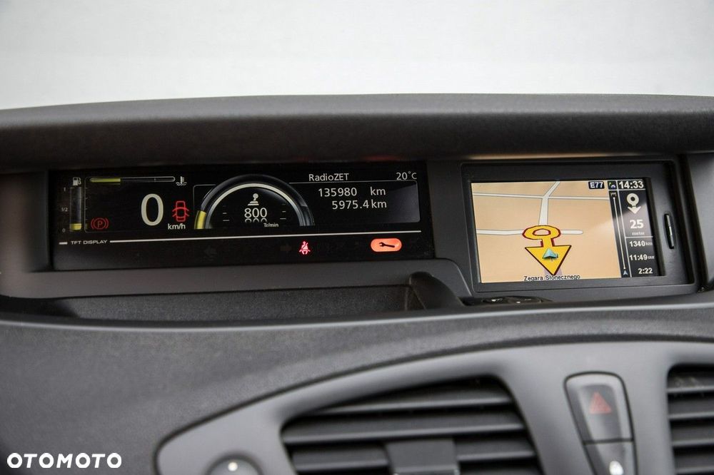 Renault Grand Scenic - 19