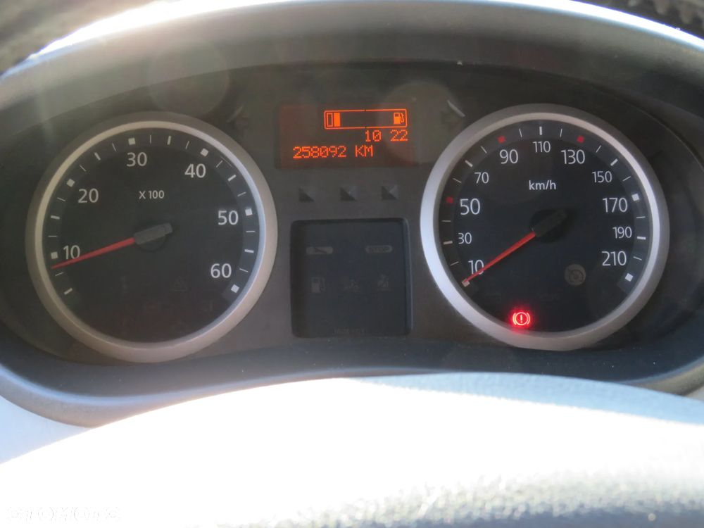 Renault Trafic Passenger Long 2.0DCI 115Ps *9 osób* - 23