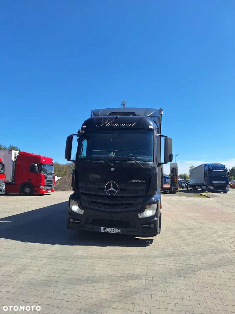 Mercedes-Benz Actros - 5