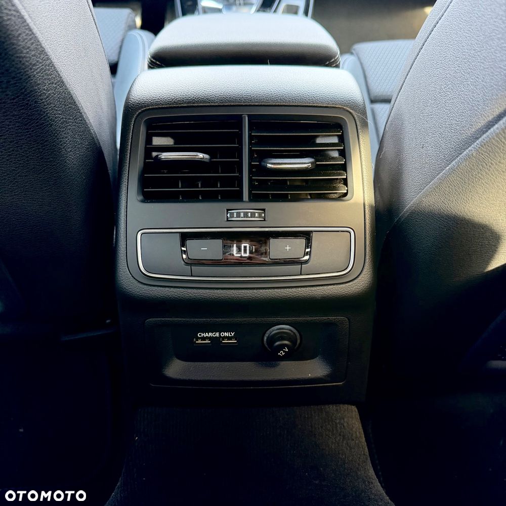 Audi A4 Limousine - 20