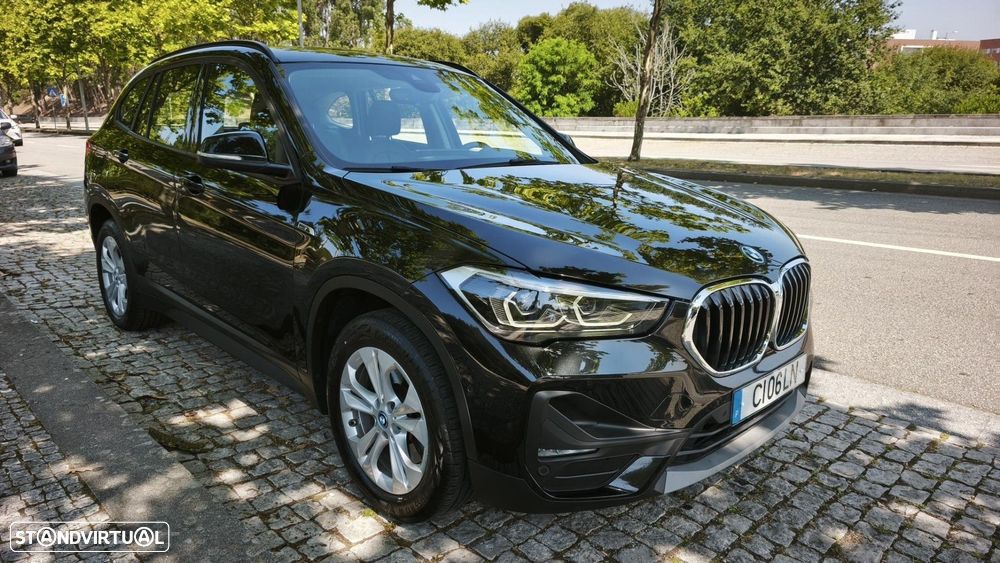 BMW X1 25 e xDrive Corporate Edition - 6