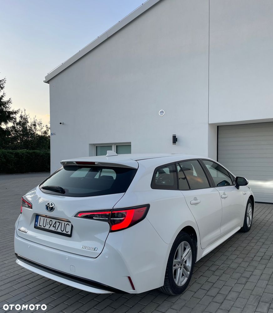 Toyota Corolla 1.8 Hybrid Business Edition - 17