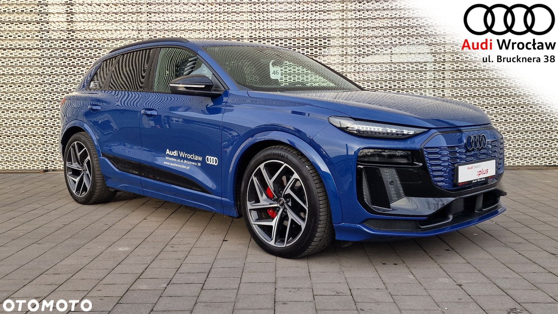 Audi Q6 - 1