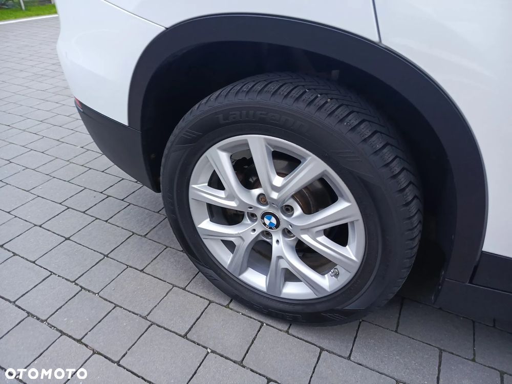 BMW X1 xDrive18d - 17