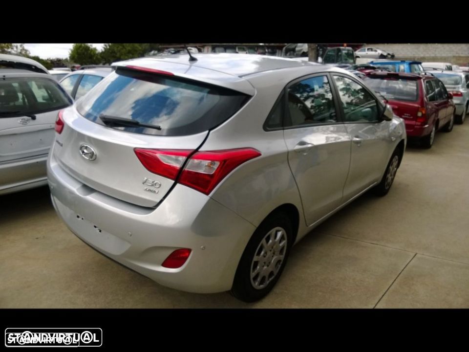 Traseira / Frente /Interior Hyundai I30 2013 - 2