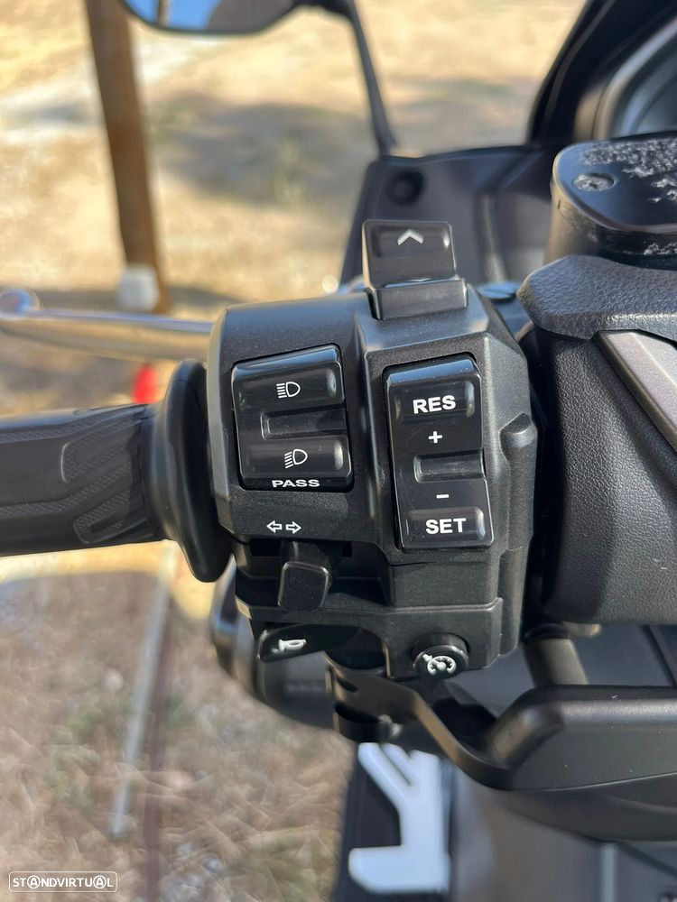 Yamaha TMAX Tech Max - 4