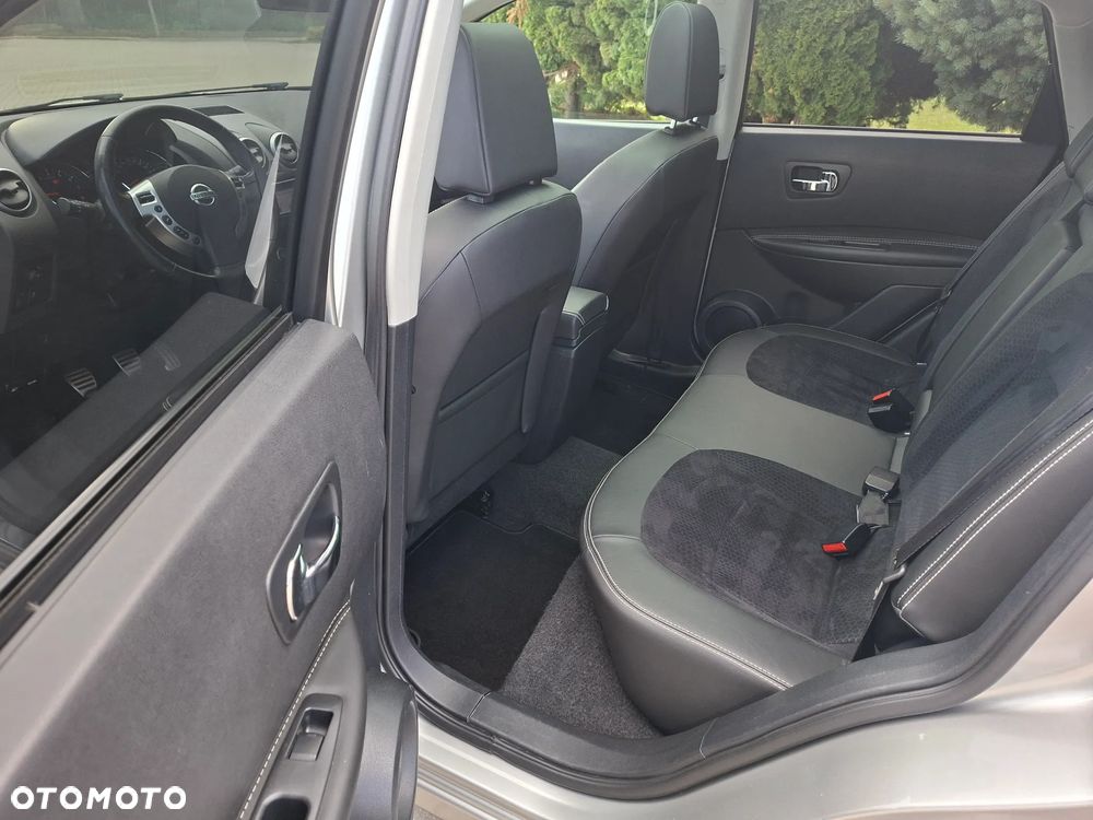 Nissan Qashqai 2.0 4x4 Tekna Premium - 17