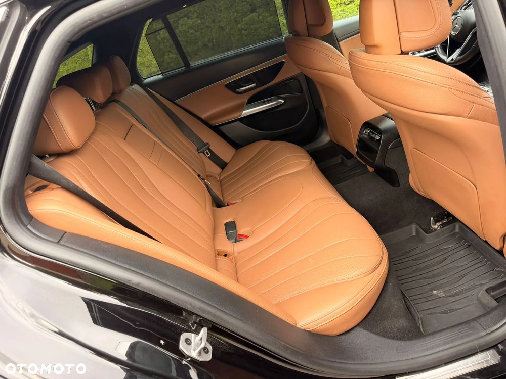 Mercedes-Benz Klasa E 300 de PHEV 4-Matic Avantgarde 9G-Tronic - 17