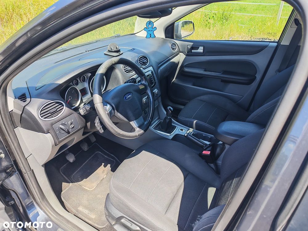 Ford Focus 2.0 Titanium - 5