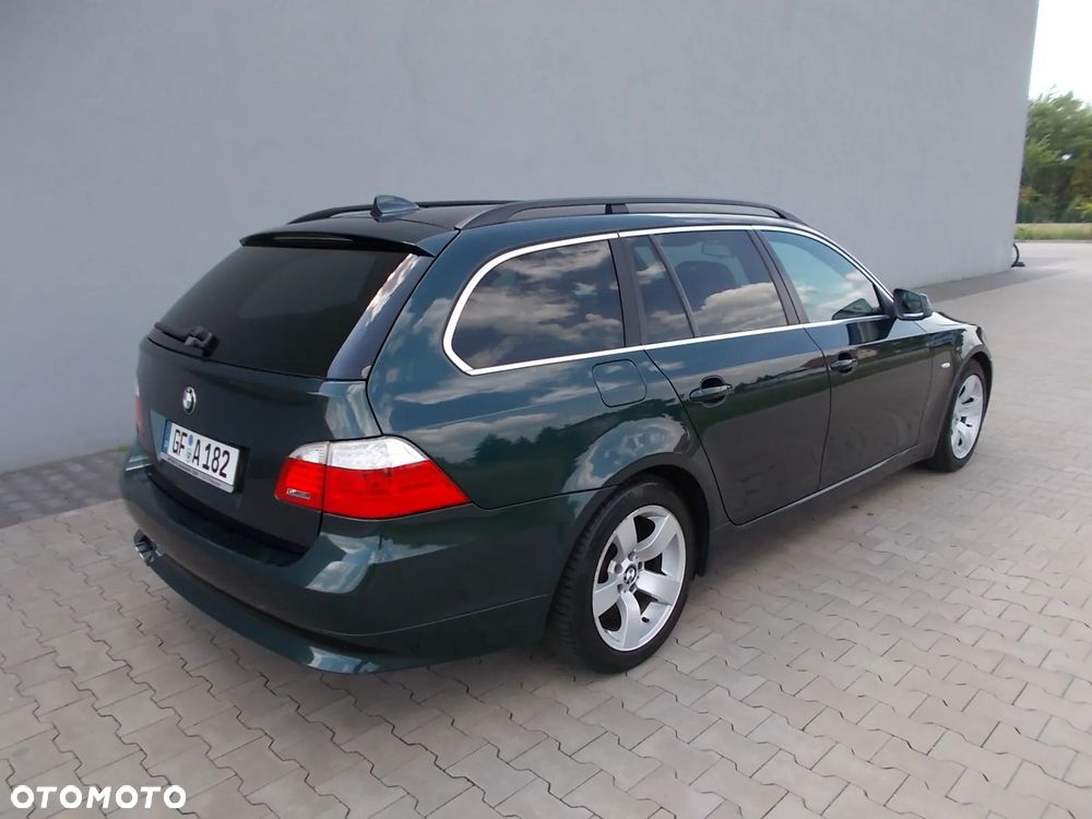 BMW Seria 5 525d - 6