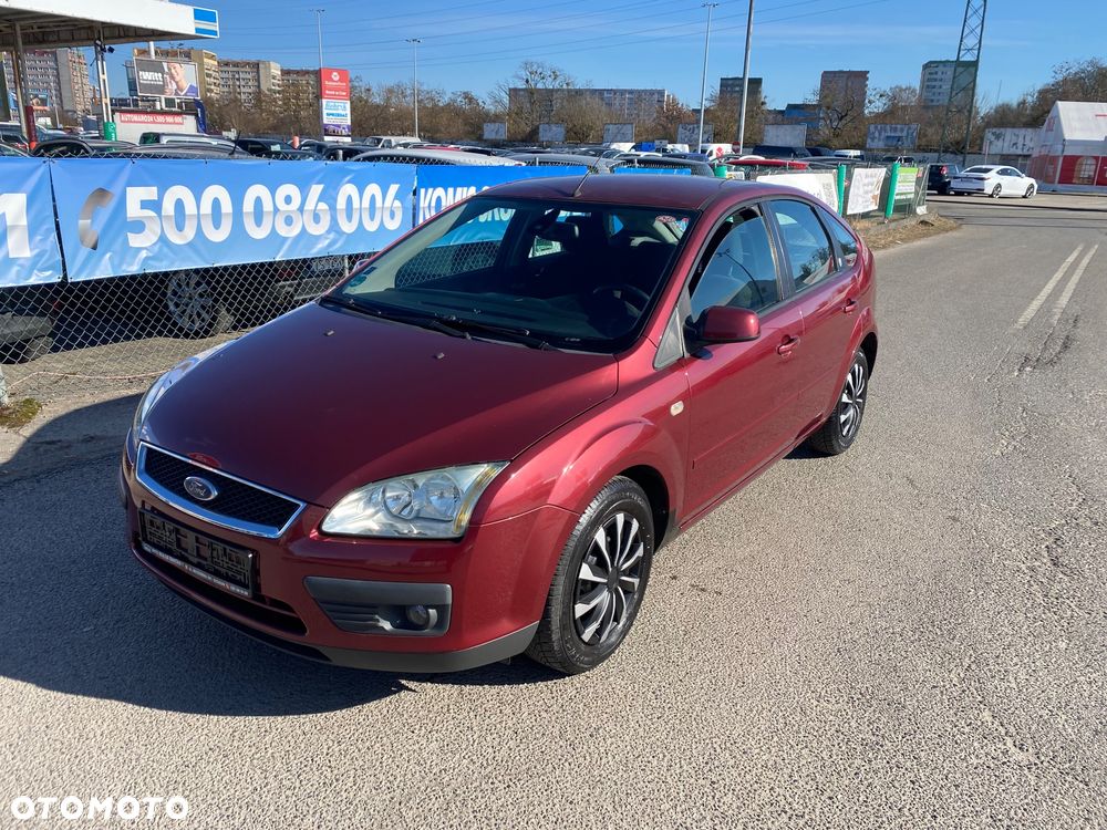 Ford Focus 1.6 16V Ghia - 11