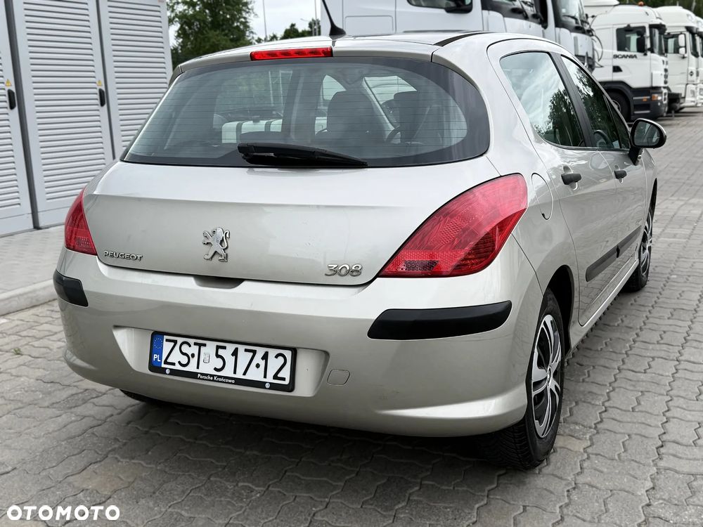 Peugeot 308 - 11