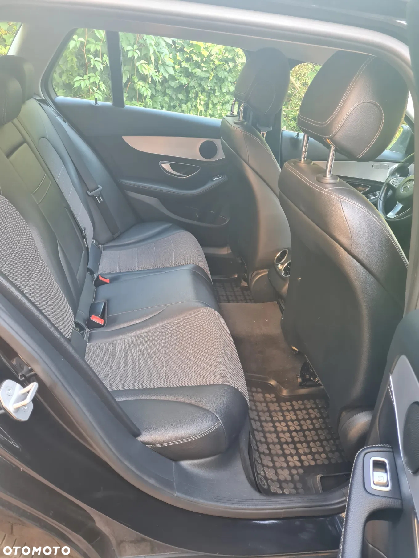 Mercedes-Benz Klasa C 350 e - 6