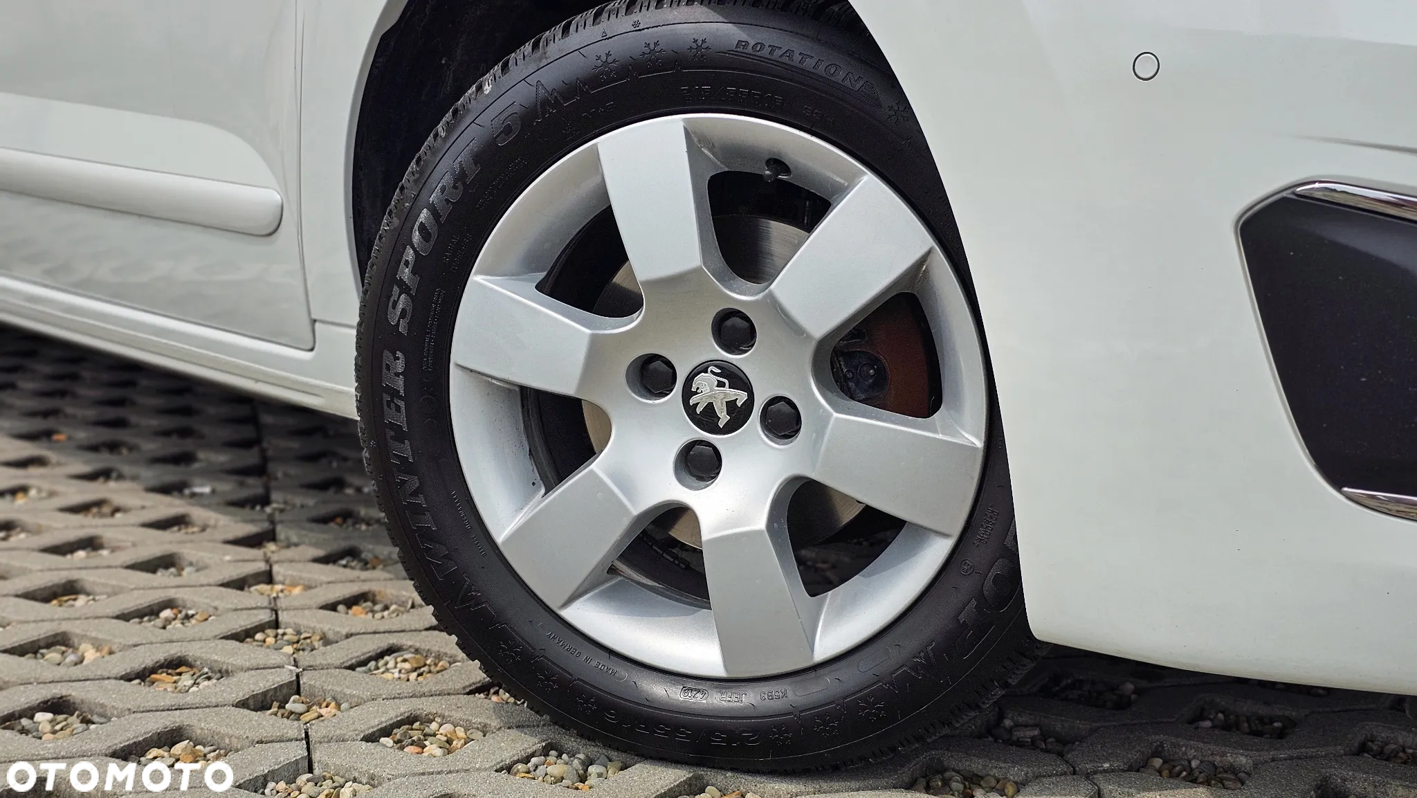 Peugeot 5008 HDI FAP 115 Style - 28
