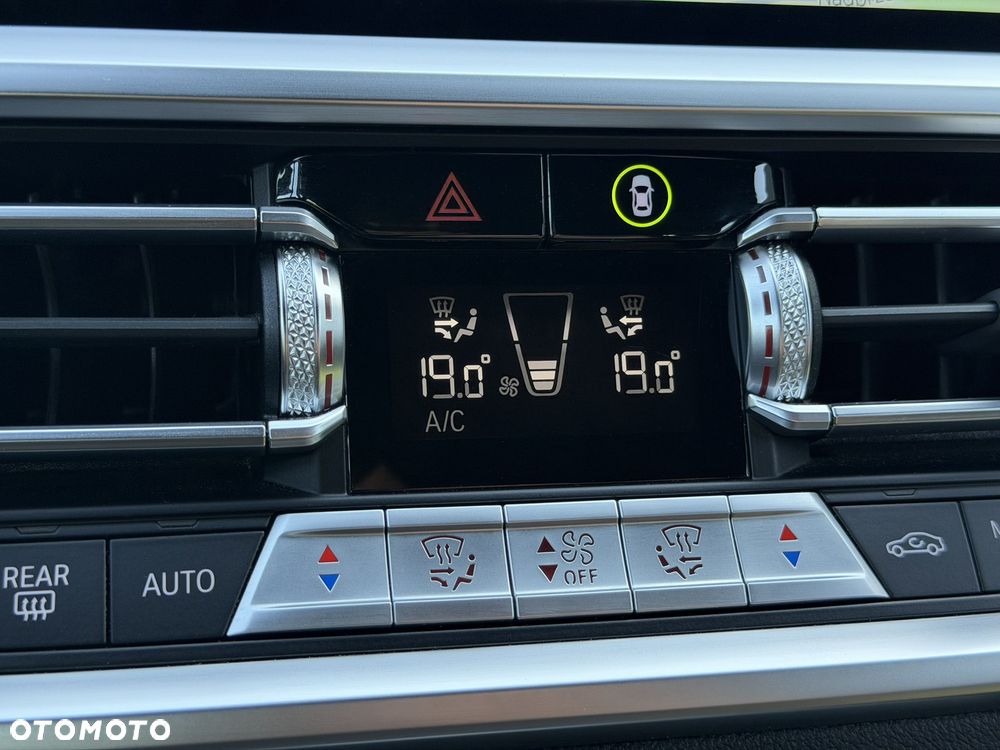 BMW Seria 3 320e M Sport - 18