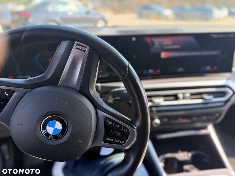 BMW Seria 3 330i M Sport - 25