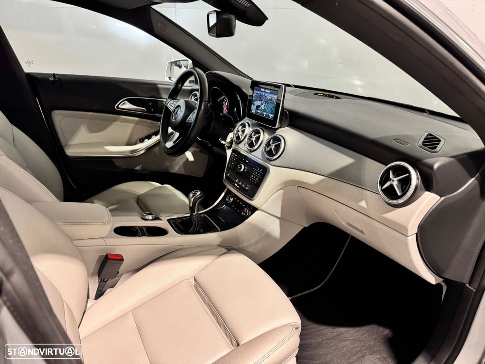 Mercedes-Benz CLA 180 d Shooting Brake Urban - 40