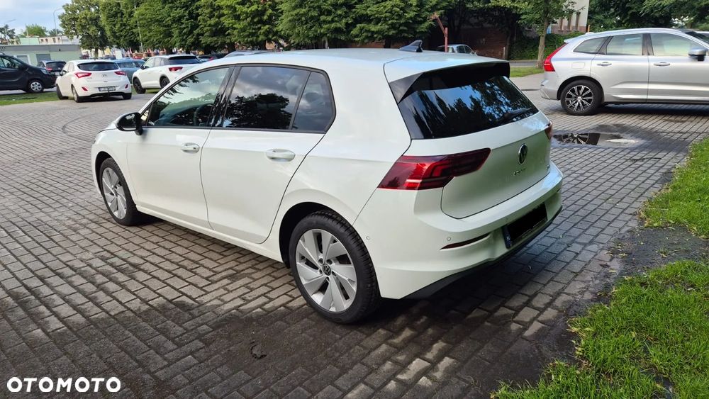 Volkswagen Golf - 11