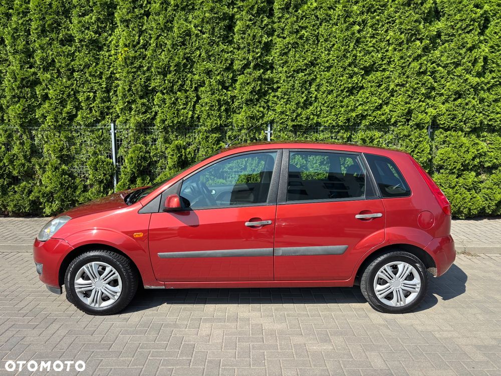 Ford Fiesta 1.4 Silver Magic - 2