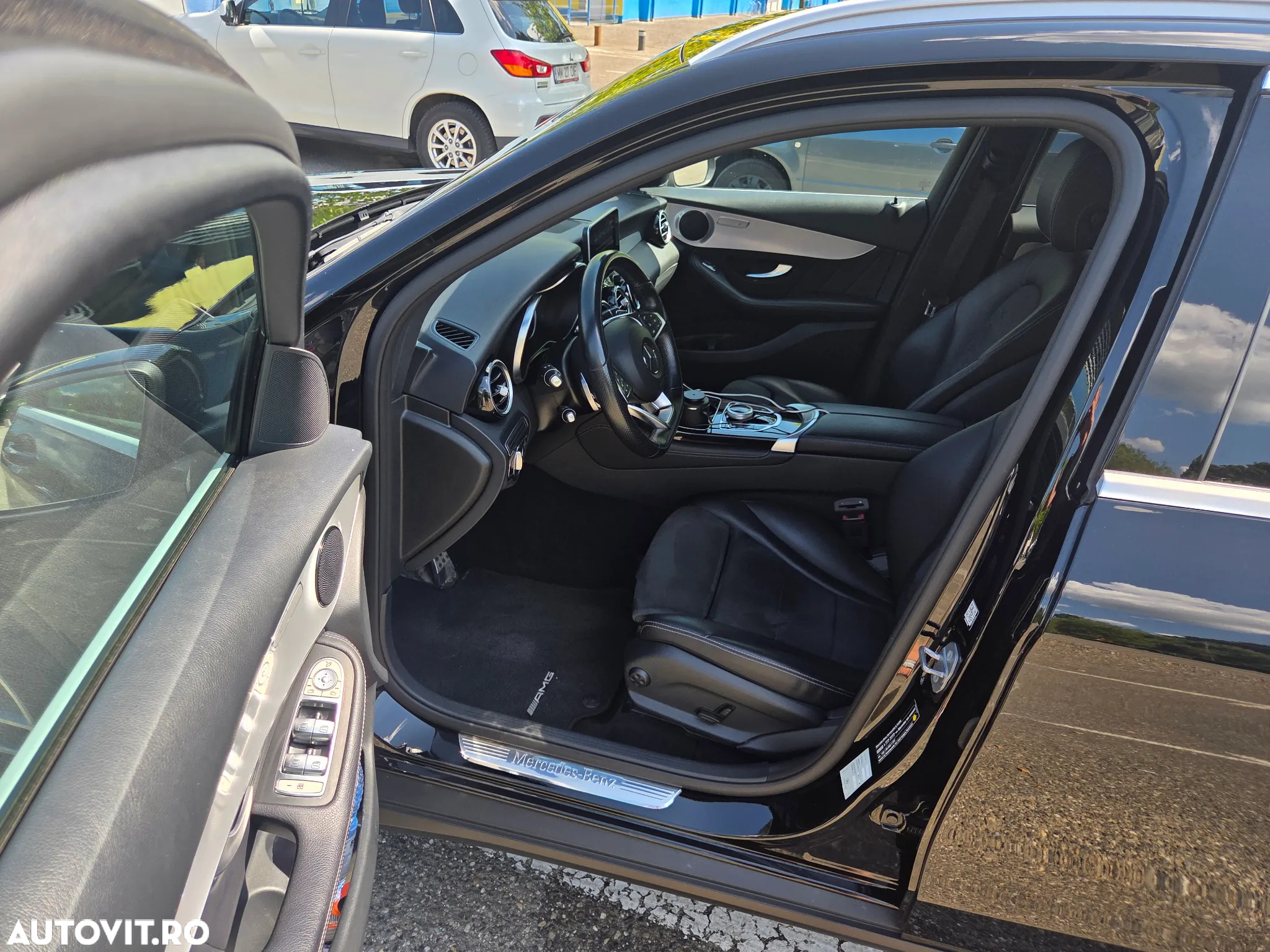 Mercedes-Benz GLC 220 d 4Matic 9G-TRONIC AMG Line - 7
