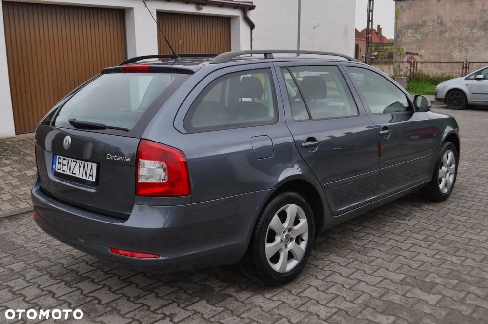 Skoda Octavia 1.6 Combi Selection - 6