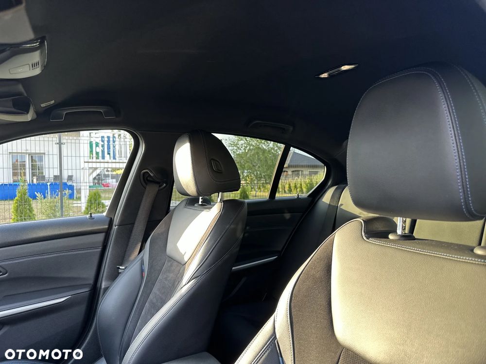 BMW Seria 3 - 24