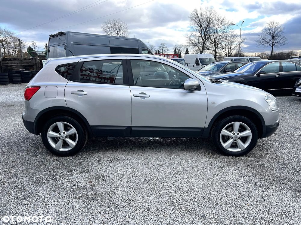 Nissan Qashqai 2.0 Lounge - 6