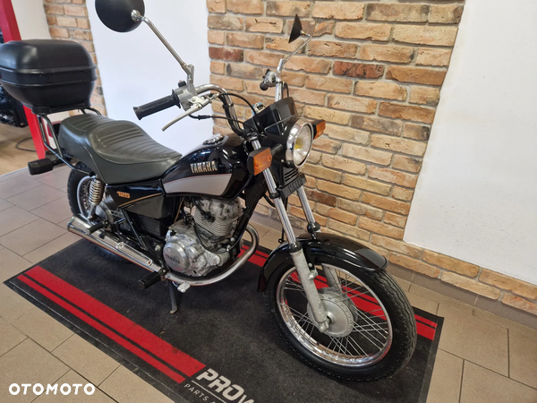 Yamaha SR