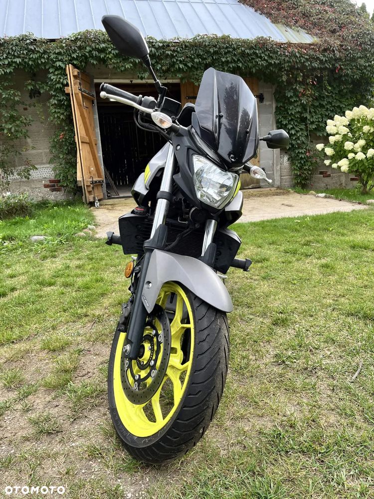 Yamaha MT - 3