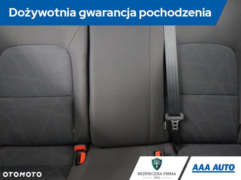 Kia Rio - 12