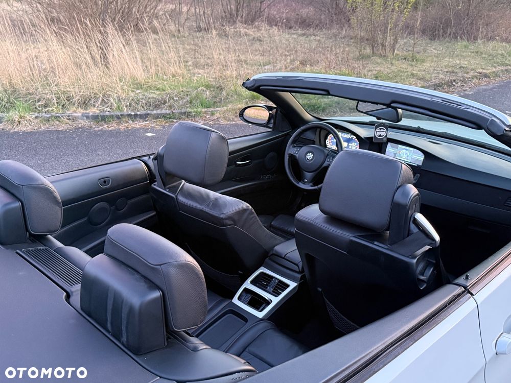 BMW Seria 3 320i - 14