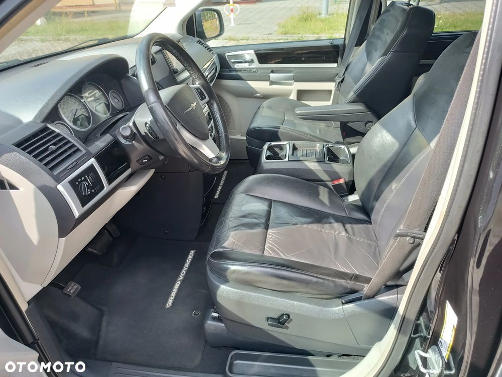 Chrysler Grand Voyager 2.8 CRD Automatik Limited - 9
