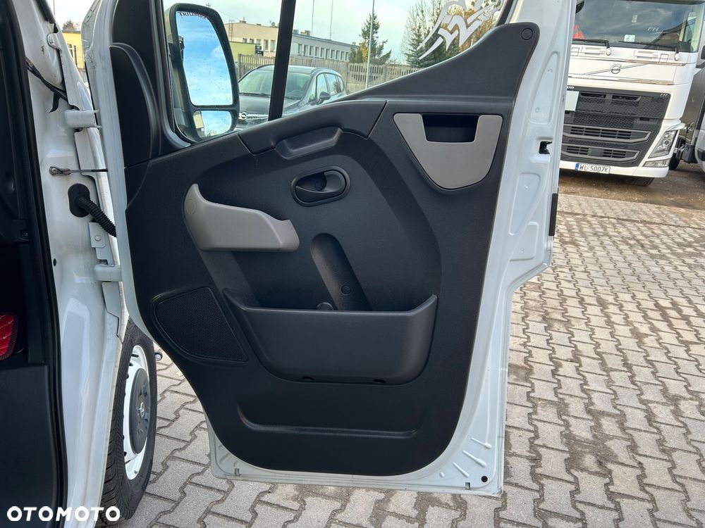 Renault Master - 33