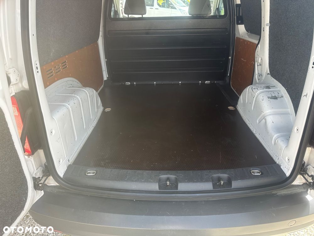 Volkswagen Caddy - 13