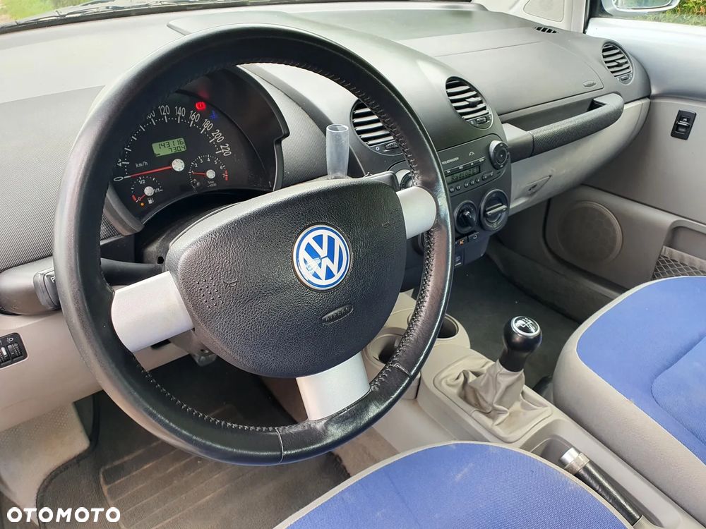 Volkswagen New Beetle - 14