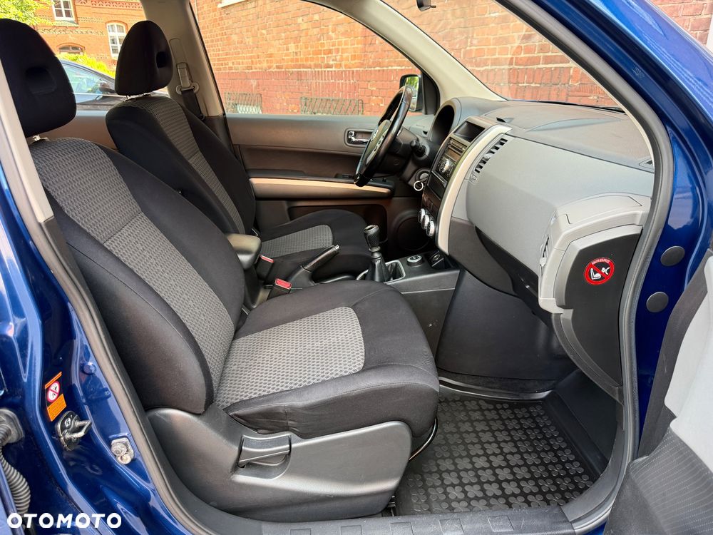 Nissan X-Trail 2.0 dCi XE - 23