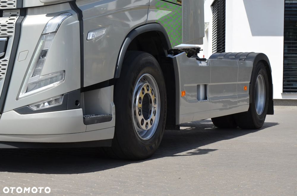 Volvo FH 500 NEW / EURO 6 / 2021r. / KLIMA P. / LED / ACC / WAGA / NAVI / KAMERA / DE / 8635 - 9