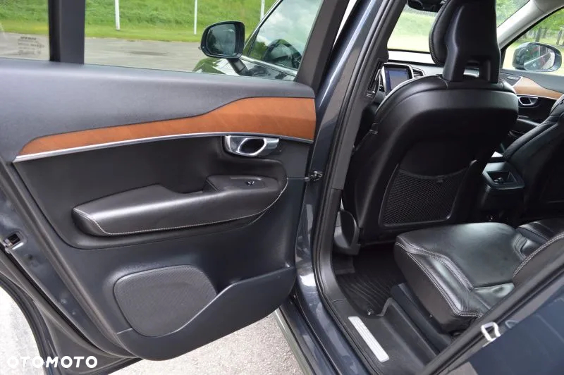 Volvo XC 90 D4 FWD Inscription 7os - 33